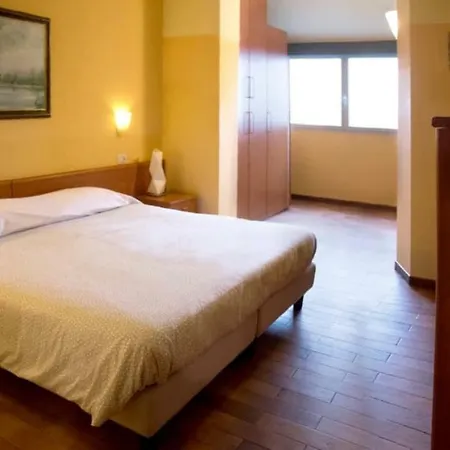 La Lanterna 3*