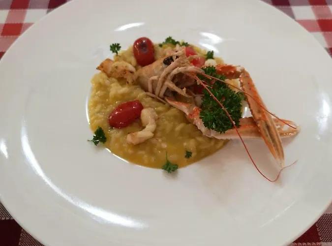 מלון La Lanterna קולורנו